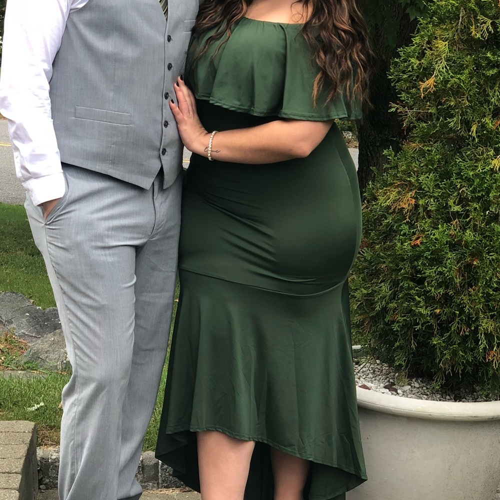 Elegant Green Off-Shoulder Dress